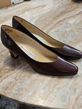 Etienne Aigner Women's Dark Brown Leather Mid Heel Pumps